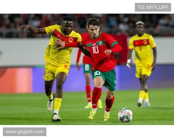 迪亚斯:俱乐部与国家队表现差异解析